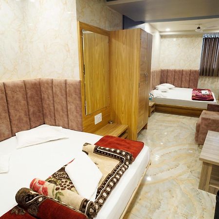Hotel New Sundaram 150 Mtrs From Dargah Ajmer Exterior photo
