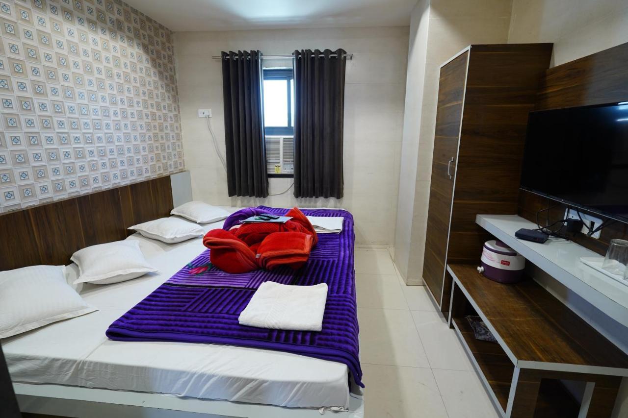 Hotel New Sundaram 150 Mtrs From Dargah Ajmer Exterior photo
