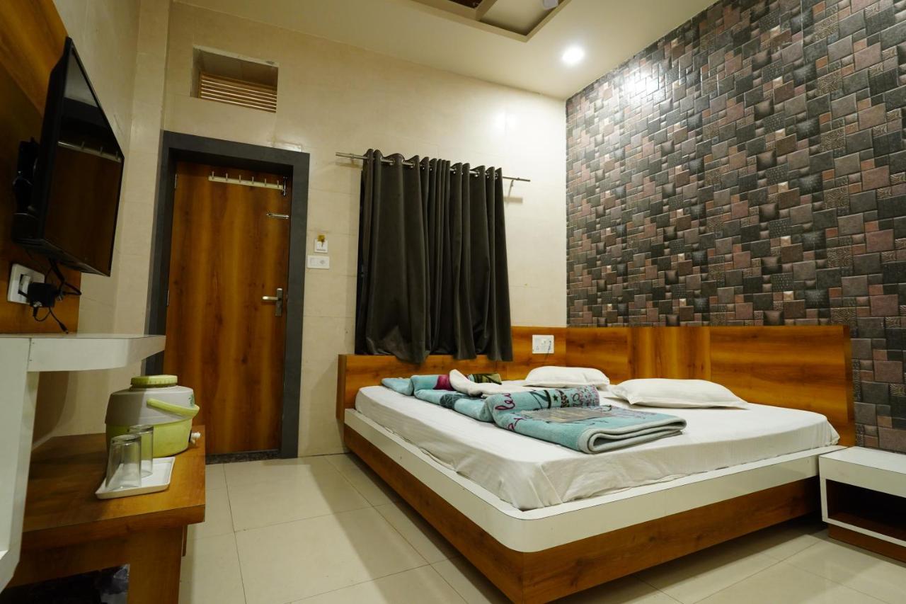 Hotel New Sundaram 150 Mtrs From Dargah Ajmer Exterior photo