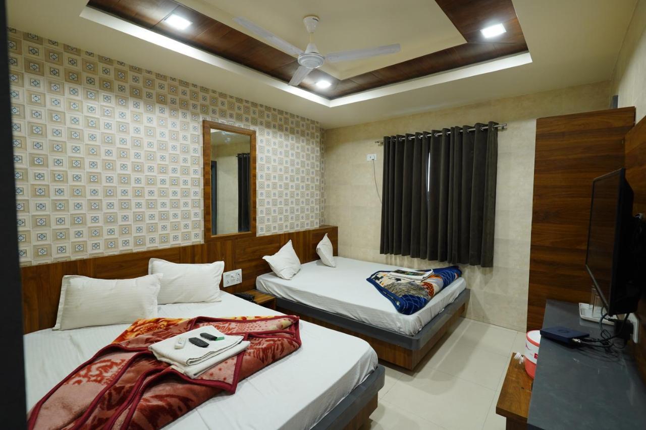 Hotel New Sundaram 150 Mtrs From Dargah Ajmer Exterior photo
