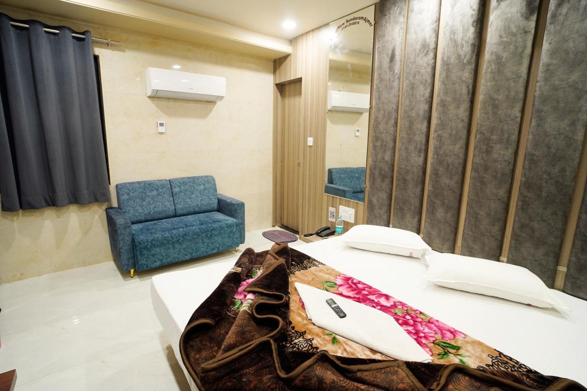 Hotel New Sundaram 150 Mtrs From Dargah Ajmer Exterior photo